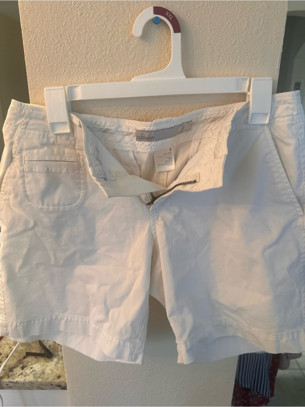 Old Navy White Women's Bermuda Shorts